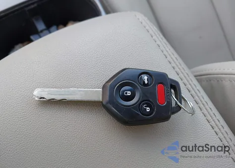 2013 Subaru Legacy 2.5I Limited z USA, uszkodzony, nr VIN 4S3BMBK63D3015574